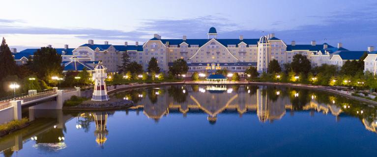 Disney’s Newport Bay Club aan Lake Disney