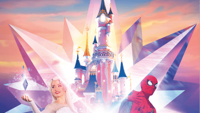 Promo-afbeelding Disneyland Paris brochure 2025 met Elsa, het kasteel en Spider-Man
