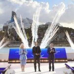 Josh D'Amaro, Natacha Rafalski en Thomas Mazloum bij de inauguratie van Disney Adventure World