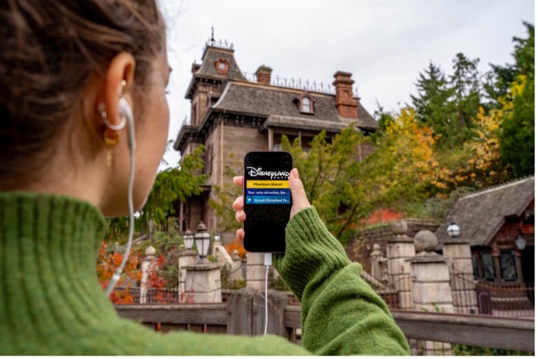 Audiobeschrijving via AudioSpot app in Phantom Manor Disneyland Paris