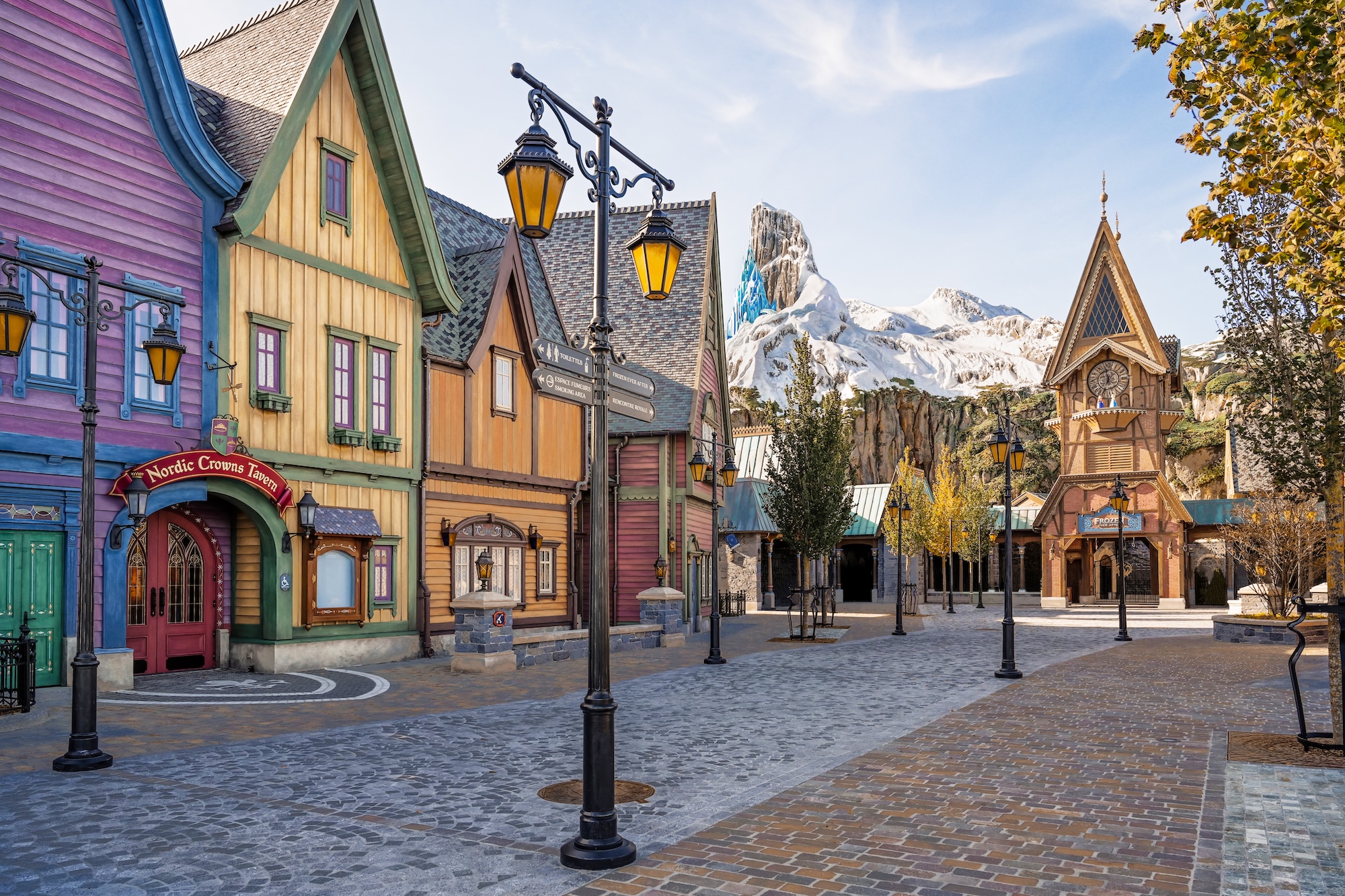 Landschapsinrichting Disney Adventure World – bloemen en paden